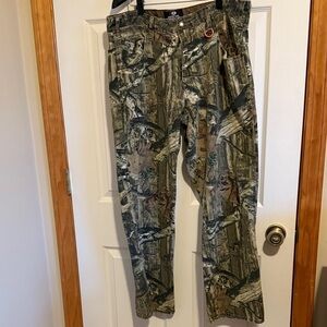 Mossy Oak Break-Up Camouflage Pants